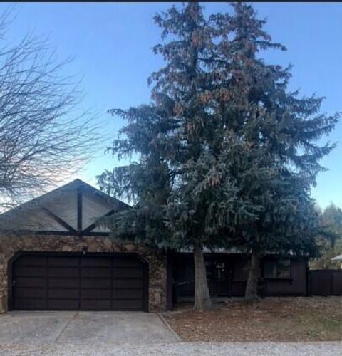 Photo of 324 San Anselmo Drive, Big Bear, CA 92314 (MLS # 219142022PS)