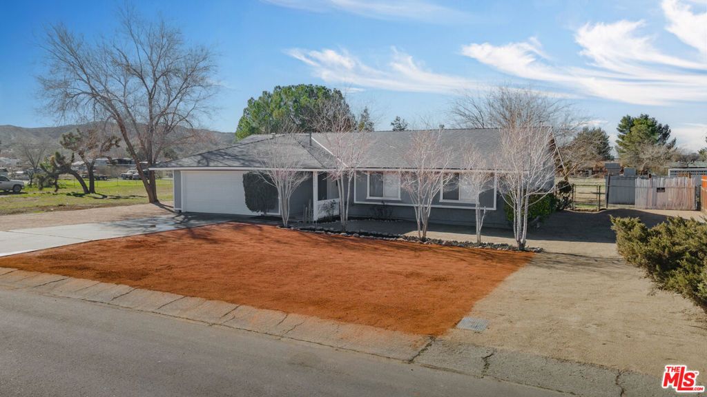 Photo of 40577 168th Street East St, Lancaster, CA 93535 (MLS # 26638697)