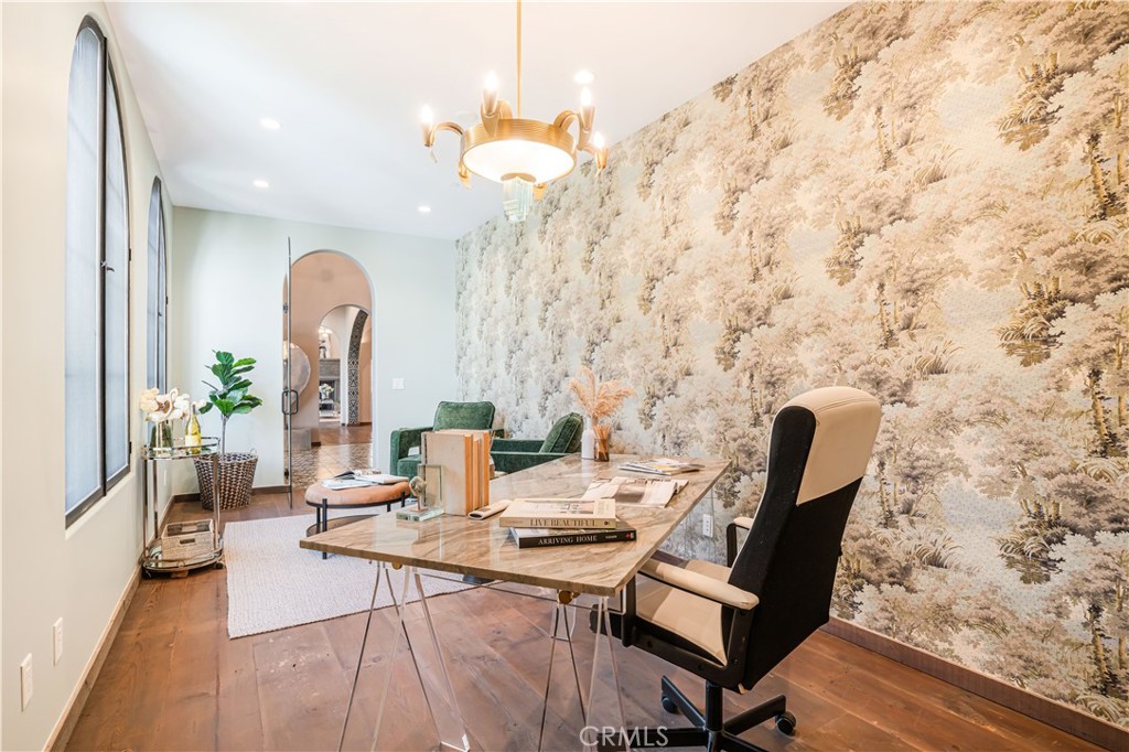 Old Agoura (850) - Residential