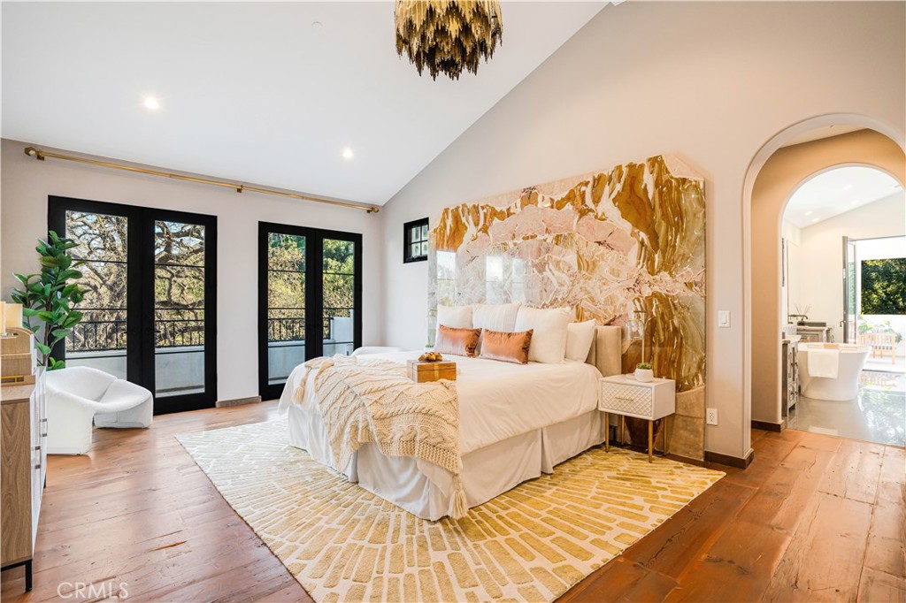 Old Agoura (850) - Residential