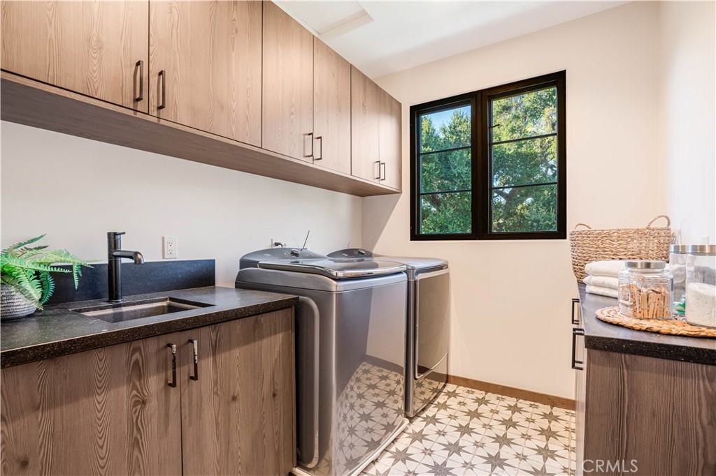 Old Agoura (850) - Residential