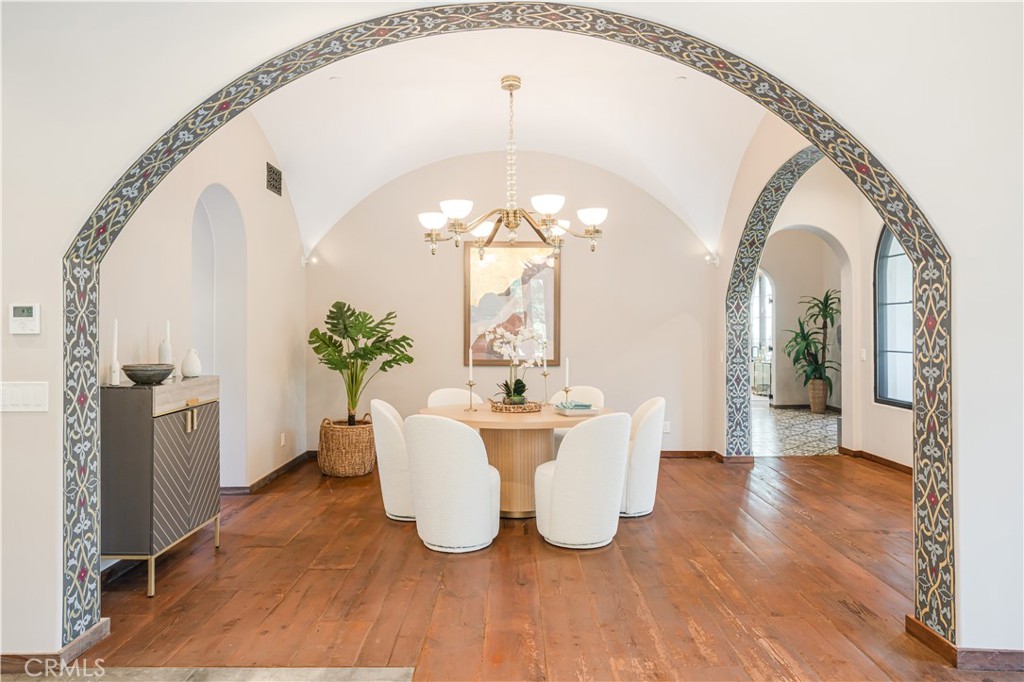 Old Agoura (850) - Residential