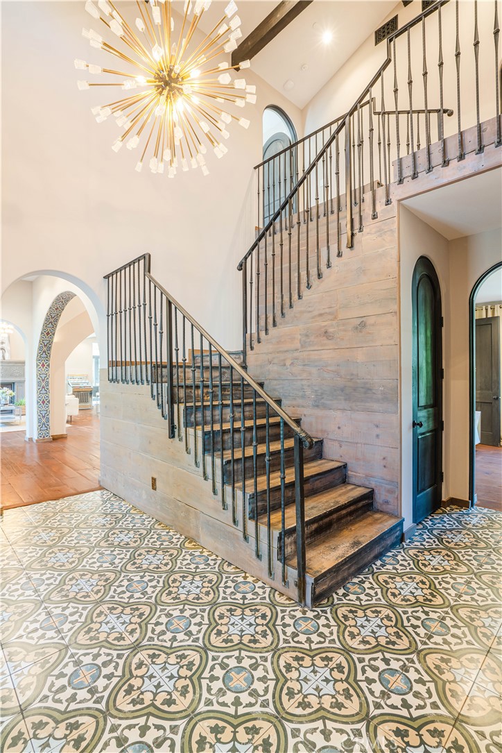 Old Agoura (850) - Residential