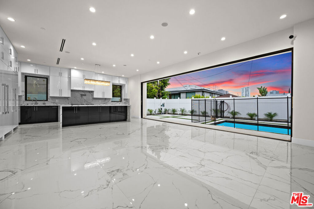 Properties 3 1439 Edris Drive