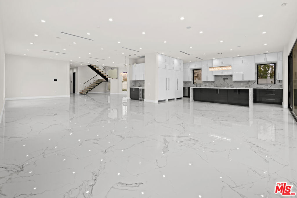 Properties 4 1439 Edris Drive