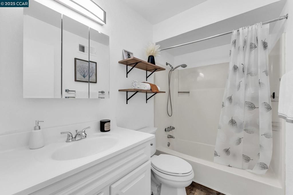 listing image 130724093325685672321