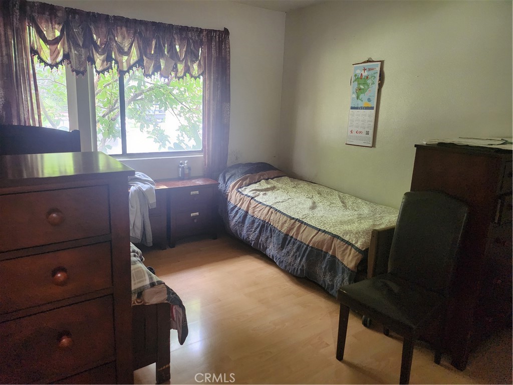 18725 Schoenborn Street