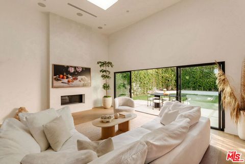 11827 Wagner Street Culver City CA 90230