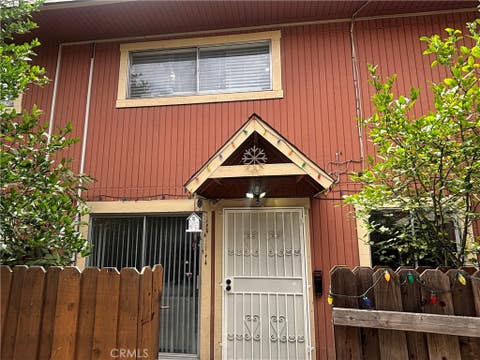 Photo of 14265 TERRABELLA ST 48 ST, Panorama City, CA 91402 (MLS # SR26171953)