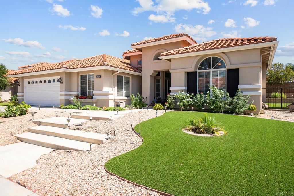 1999 Pecan Tree Street