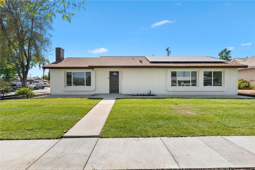 1730 N Vista Avenue