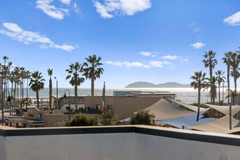 Photo of 107 Daisy Ave AVE, Imperial Beach, CA 91932 (MLS # 260020367SD)