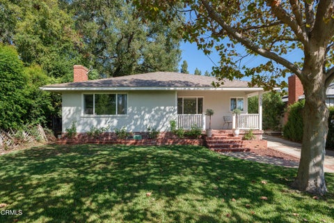 Photo of 1525 Verdugo Boulevard, La Canada Flintridge, CA 91011 (MLS # P1-29072)