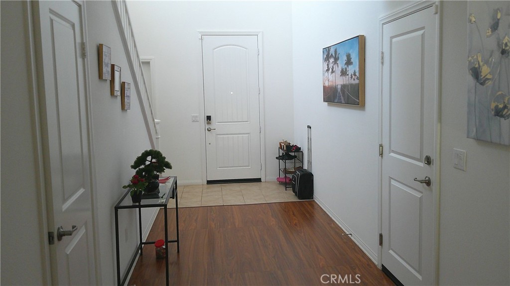 833 Half Moon Avenue