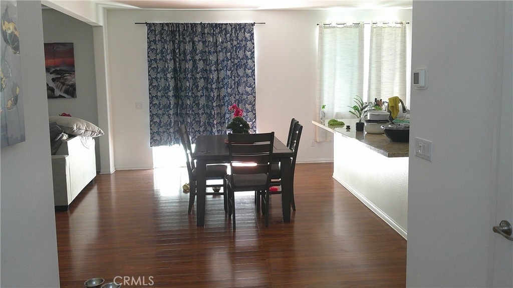 833 Half Moon Avenue