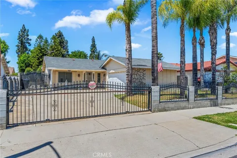 1620 S Cypress Avenue, Ontario, CA 91762 - MLS#: CV25197050