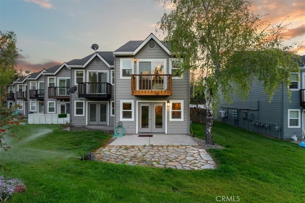 1422 Kingston