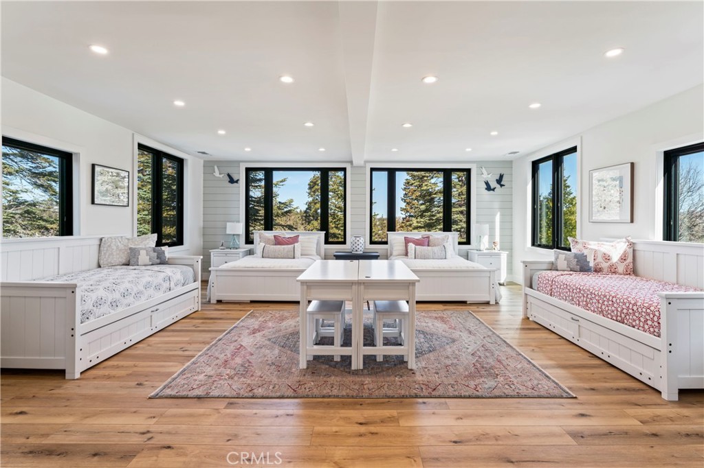 Arrowhead Woods (AWHW) - Residential