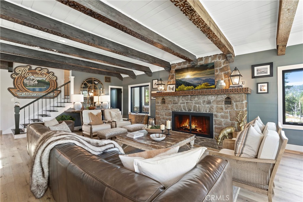 28041 Lakes Edge Road