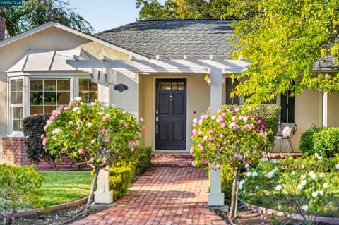 Photo of 3216 Rogers Ave, Walnut Creek, CA 94597 (MLS # 41148986)