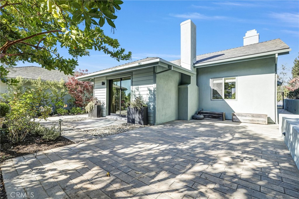 25281 Via Piedra Blanca