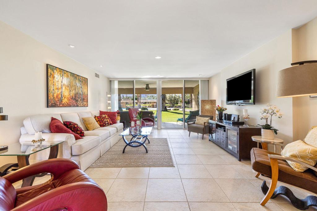 Sandpiper Palm Deser - Residential