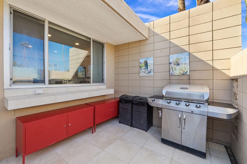 Sandpiper Palm Deser - Residential