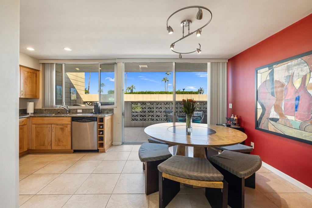 Sandpiper Palm Deser - Residential