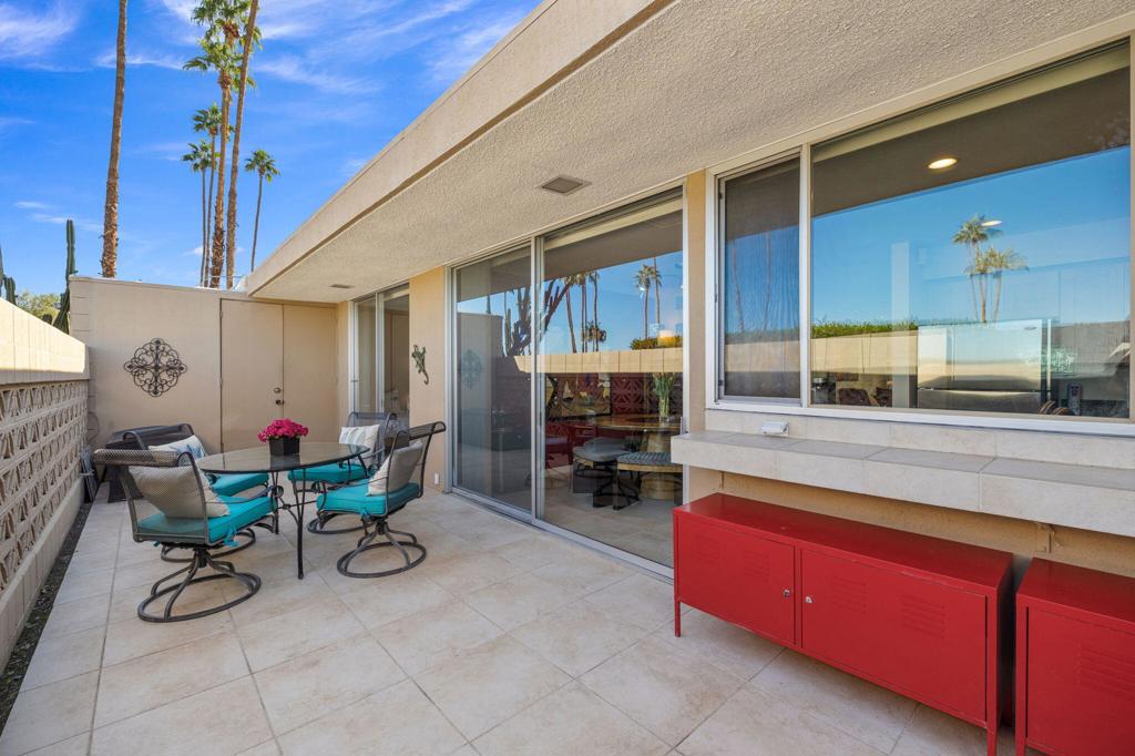 Sandpiper Palm Deser - Residential