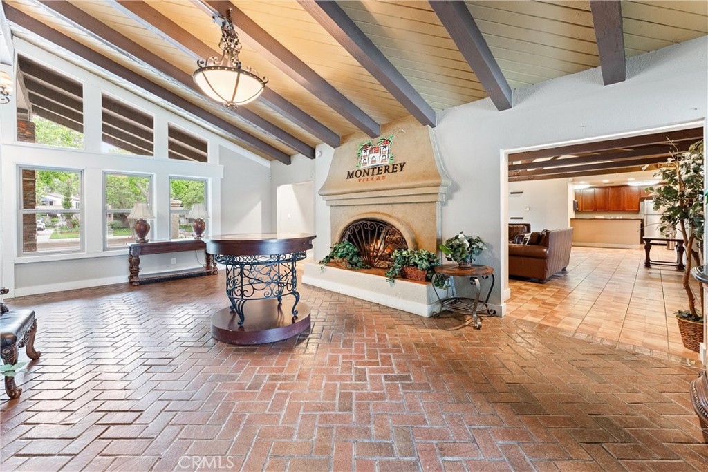 Monterey Villas - Residential