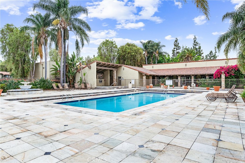 Monterey Villas - Residential