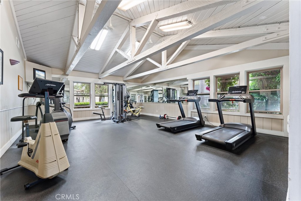 Monterey Villas - Residential