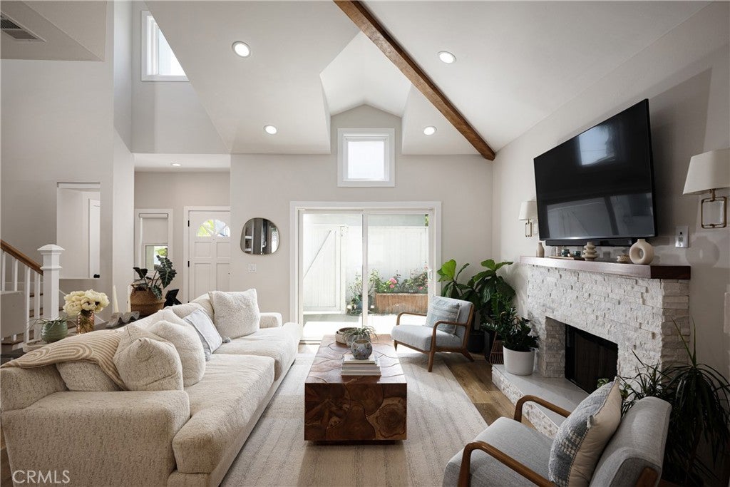 1603 Sea Horse Circle