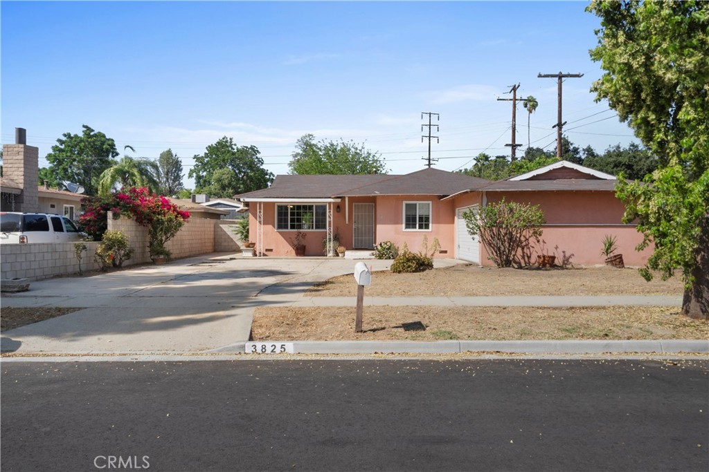 THIS IS A STANDARD SALE, HOME IS CLOSE TO ALL MAJOR INLAND EMPIRE FREEWAYS EASY ACCESS ON AND OFF. HOME IS A THREE BEDROOM, ONE FULL BATH AND A POWDER ROOM ALONG SIDE INDOOR LAUNDRY CLOSET AREA. FRONT OF HOME OFFER EXTRA LONG DRIVEWAY POSSIBLY FOR RV PARKING WITH GATE ACCESS TO REAR YARD. THIS IS A RAISED FOUNDATION HOME WITH HARDWOOD FLOORS UNDER CARPETED AREAS IN BEDROOMS, TILE THROUGHOUT THE REST OF THE PROPERTY. TWO CAR GARAGE IS ATTACHED WHILE REAR YARD HAS FRUIT TREES AND CONCRETE PATIO.