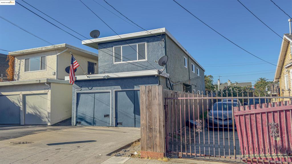 EASTMONT - Residential Income
