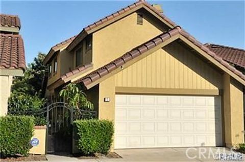 Photo of 5 Fasano, Irvine, CA 92620 (MLS # OC26076282)