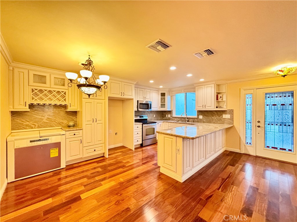 442 Avenida Sevilla A