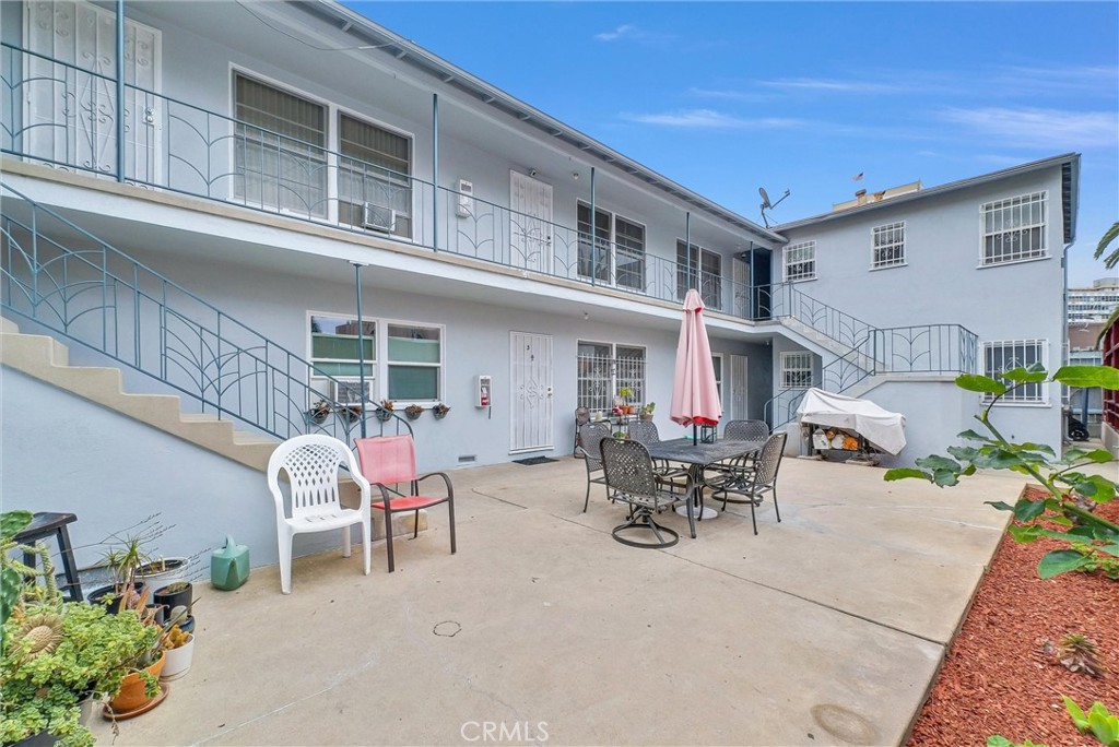 GRAYSON ARMS - Residential