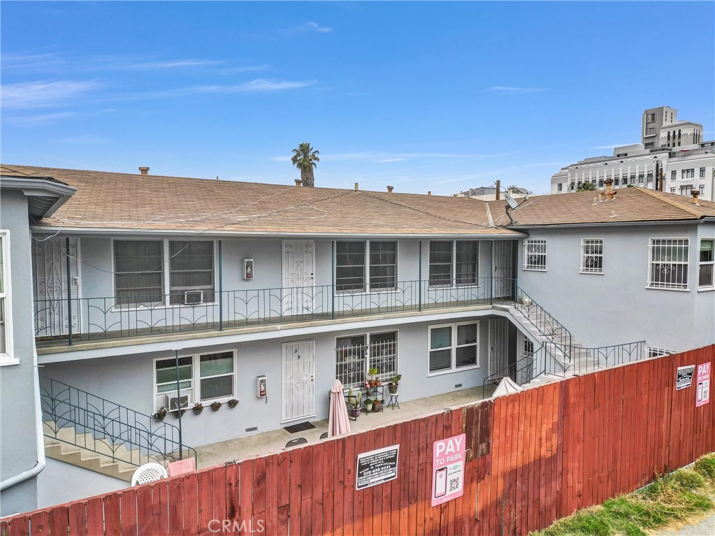 GRAYSON ARMS - Residential