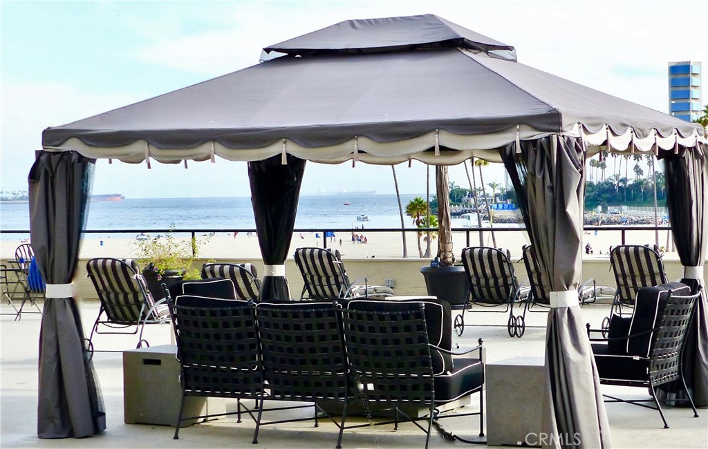 Villa Riviera (VLR) - Residential Lease