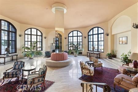 Villa Riviera (VLR) - Residential Lease