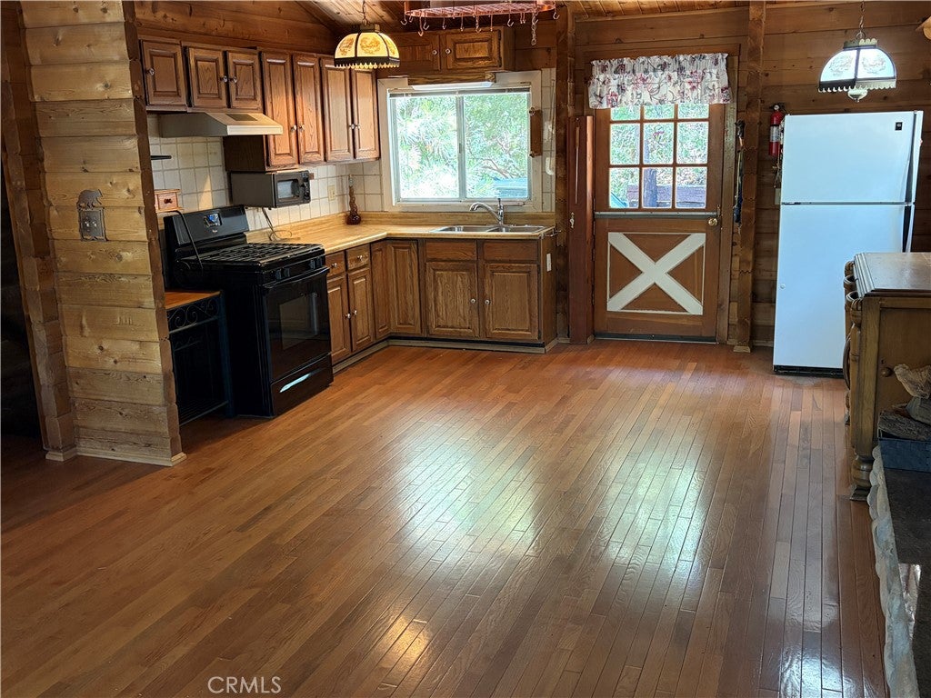 6307 Cedar Court