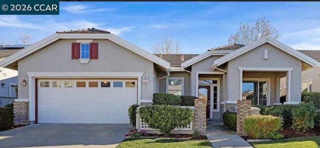 Photo of 208 Summerset Dr, Brentwood, CA 94513 (MLS # 41125918)