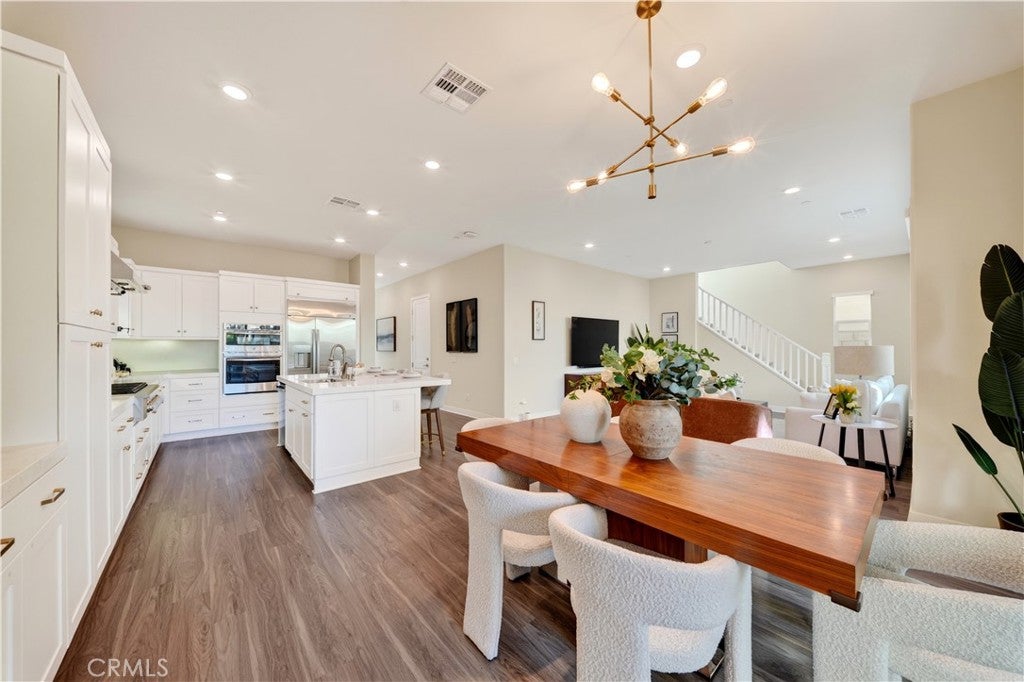 664 Athos, Lake Forest CA 92630 - Photo 7