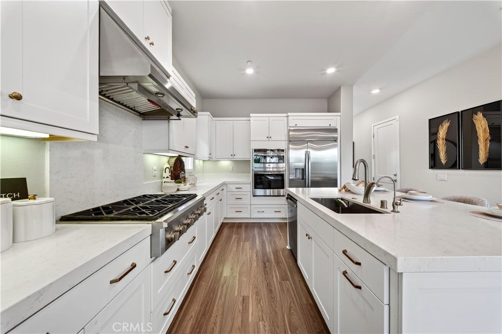 664 Athos, Lake Forest CA 92630 - Photo 10