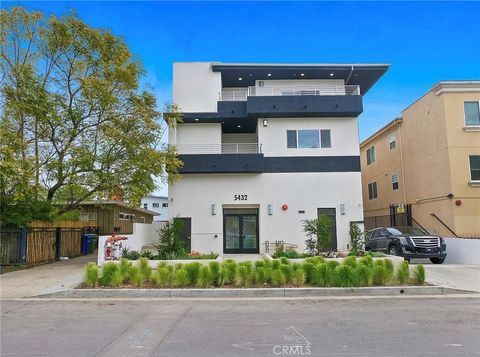 Photo of 5432 Hermitage Ave Ave #102, Valley Village, CA 91607 (MLS # SR25219684) Photo of 5432 Hermitage Ave Ave #102, Valley Village, CA 91607 (MLS # SR25219684)