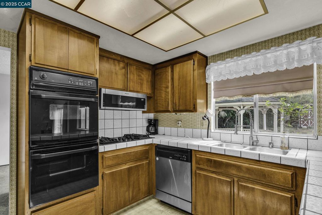 CLAYTON VALLEY - Residential