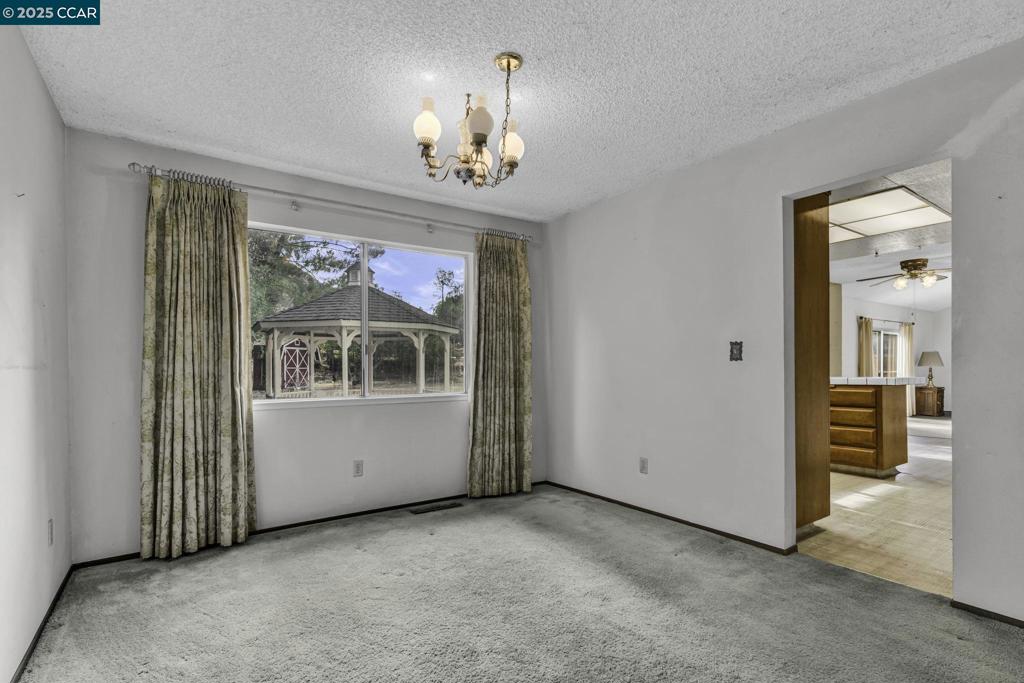 CLAYTON VALLEY - Residential