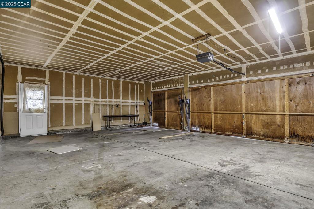 CLAYTON VALLEY - Residential