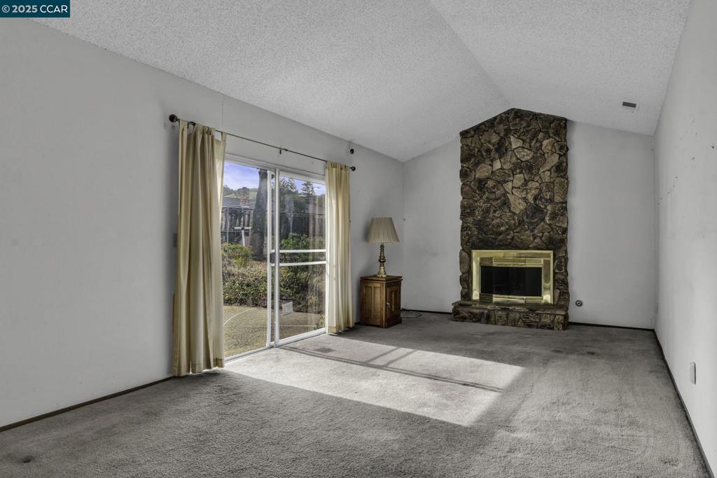 CLAYTON VALLEY - Residential